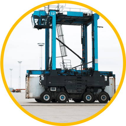 Straddle carriers